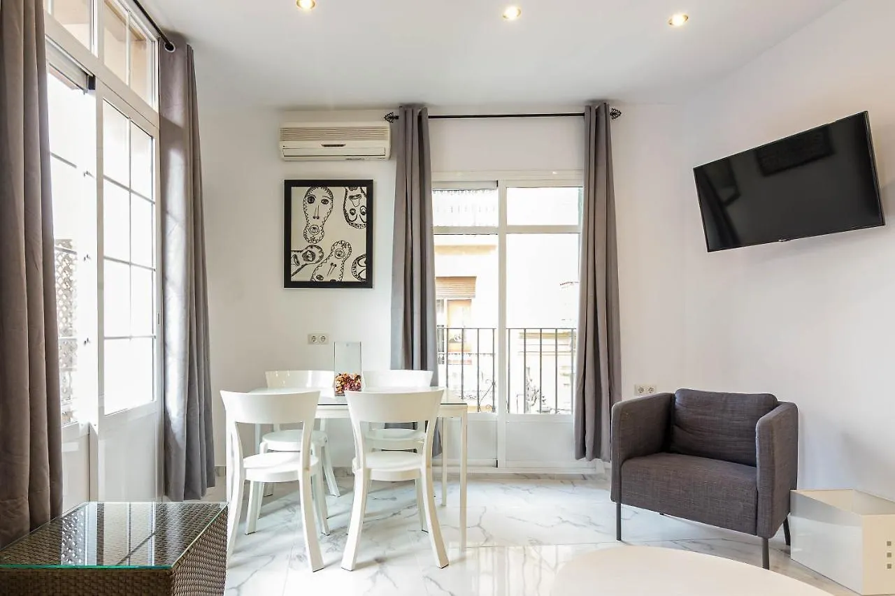 Arriola Apartamento Con Terraza By Bossh! Apartments Malaga Spain