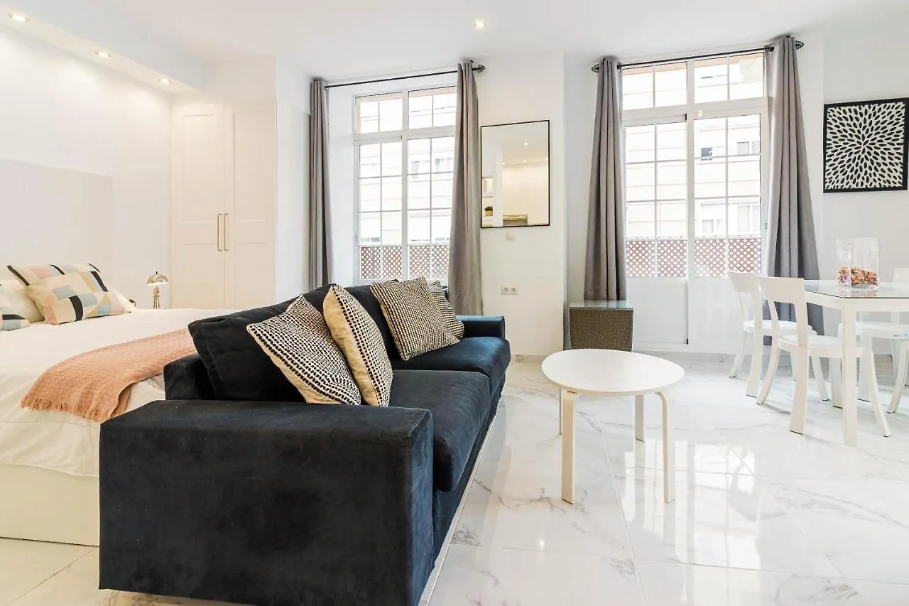 Arriola Apartamento Con Terraza By Bossh! Apartments Malaga